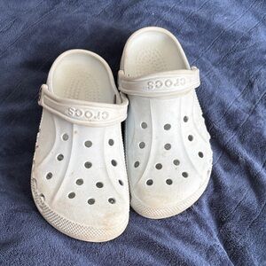CROCS Kids Classic Clogs in Light Cream
